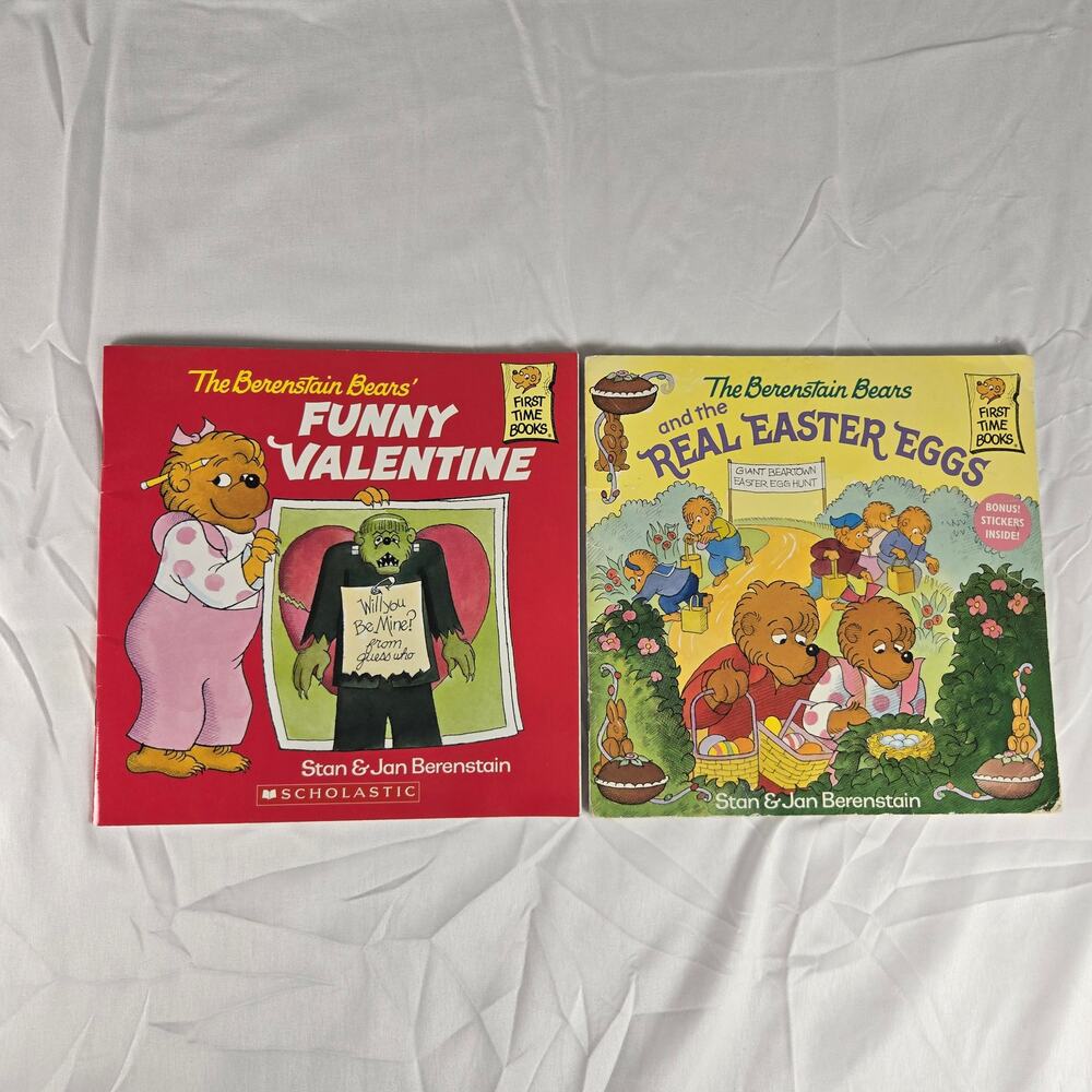 Berenstain Bears 2 Book Bundle. SC Funny Valentine, Real Easter Eggs